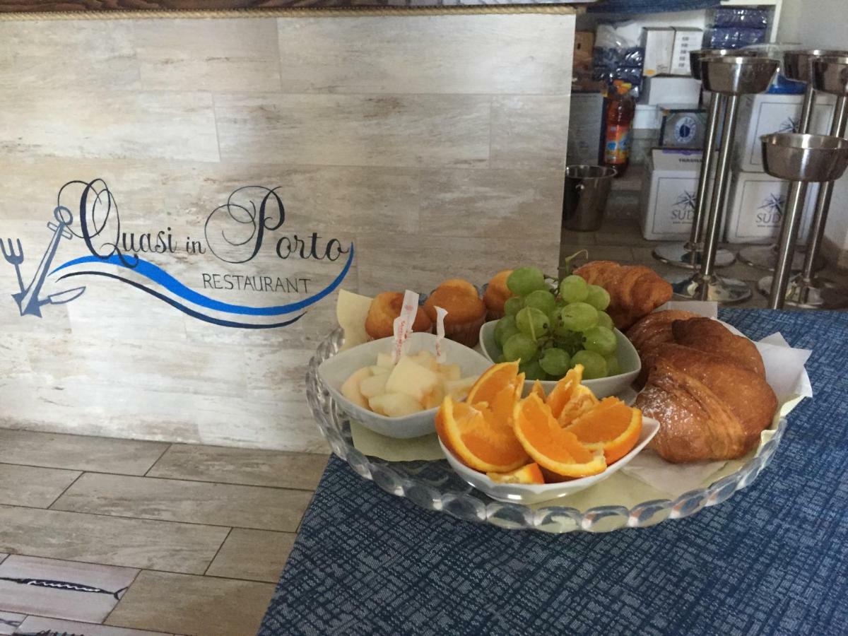 Quasi In Porto Rooms カステッラバーテ エクステリア 写真